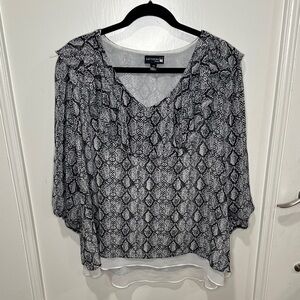 Antthony Black and White Snake Print V-Neck Blouse